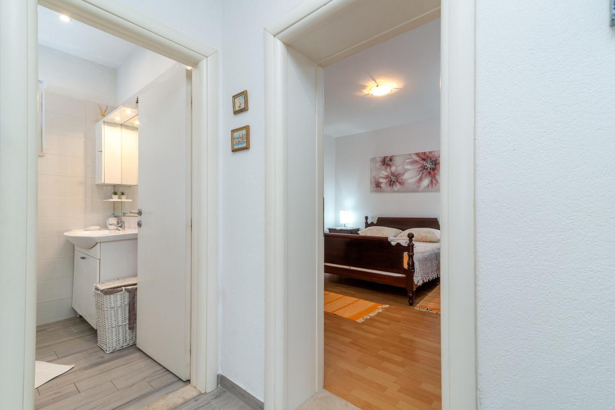 Apartman Duje Trogir Buitenkant foto